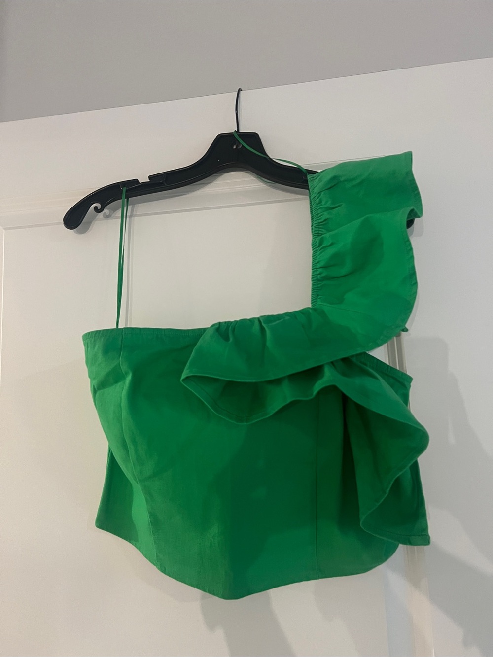 Ivy & Leo Green One-Shoulder Ruffle Crop Top